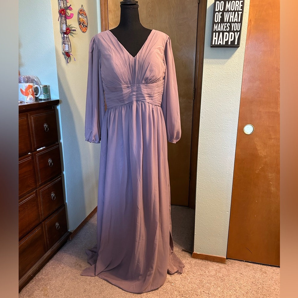 🌿 Elegant Lavender Long Sleeve Corset Back Maxi Dress - 16W